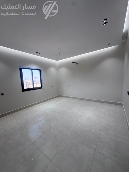 Photo by Daniel J. Schwarz